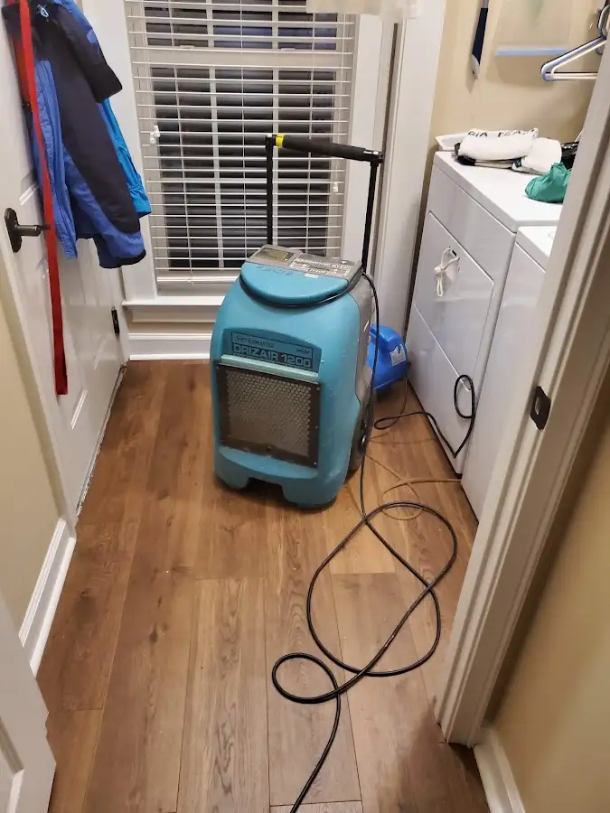 Commercial dehumidifier deployed for Crawl Space Restoration in Shady Hills